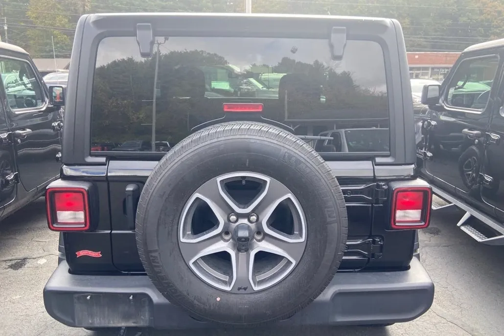 2023 Jeep Wrangler Sport S photo 1