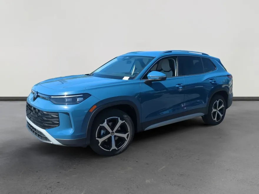 2025 Volkswagen Tiguan SE photo 1