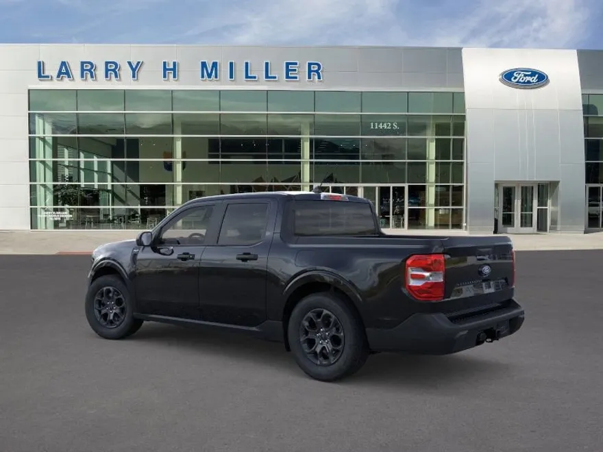 2025 Ford Maverick XLT photo 1