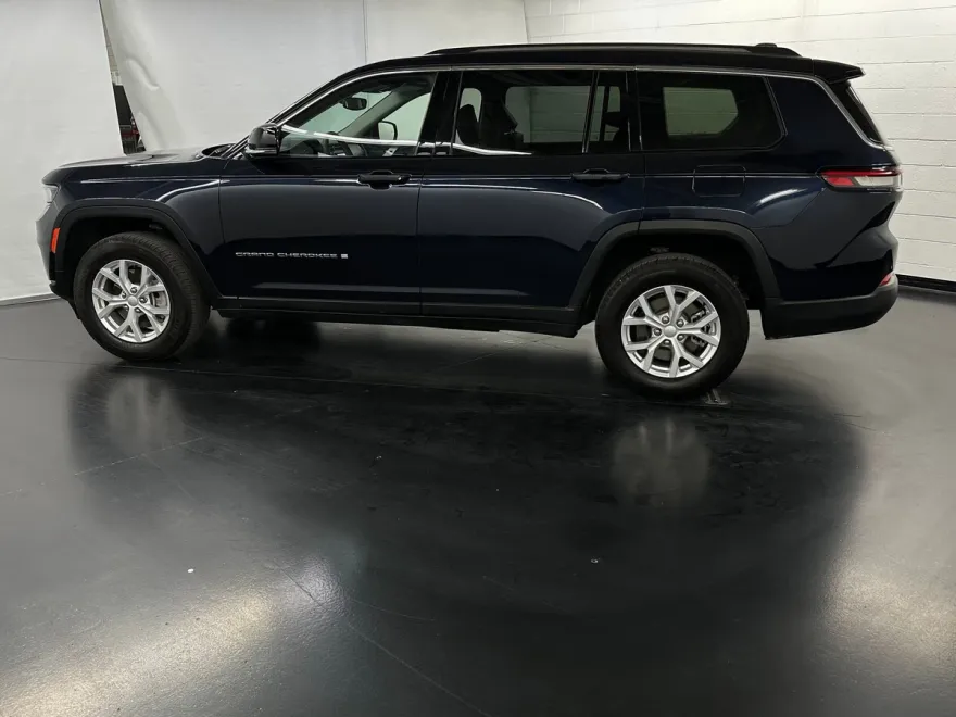 2023 Jeep Grand Cherokee Limited photo 1