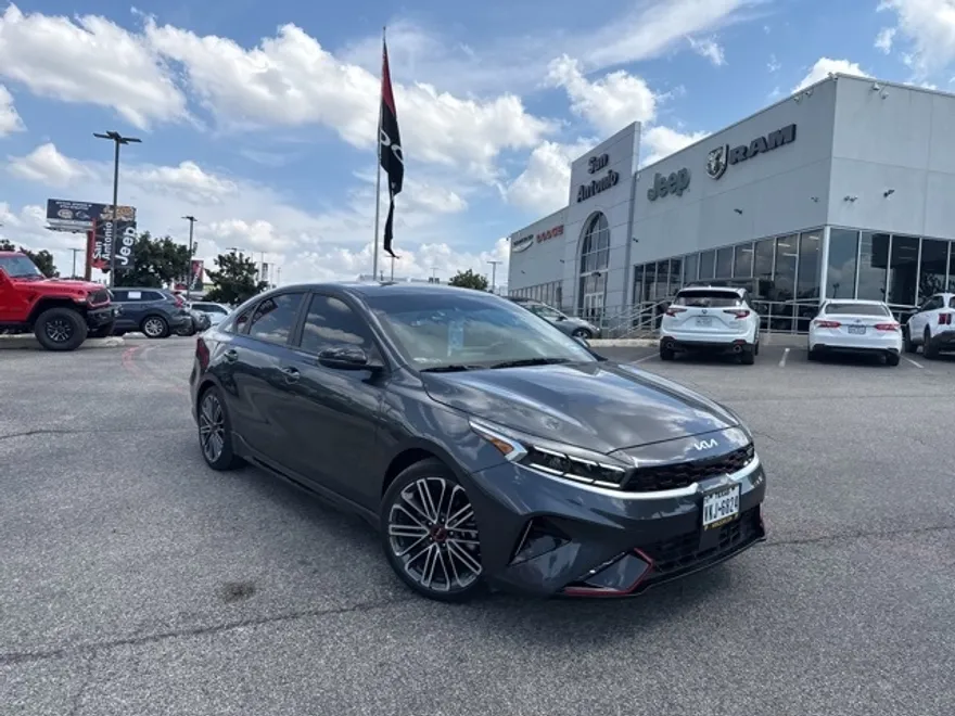2024 Kia Forte GT photo 1