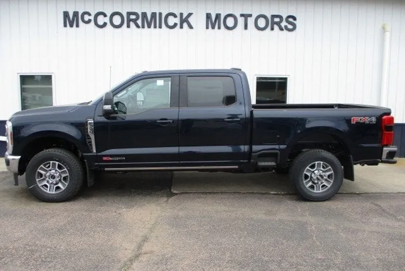 2025 Ford F-350 Lariat photo 1