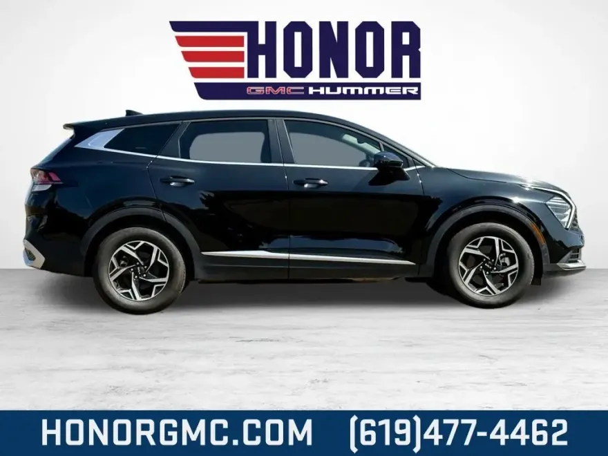 2024 Kia Sportage LX photo 1