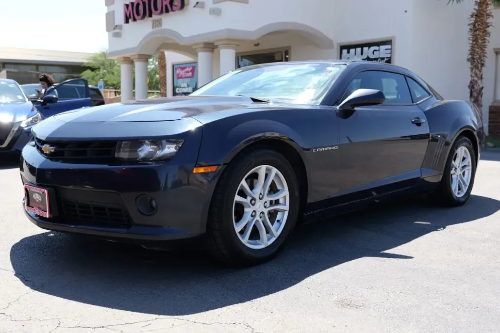 2014 Chevrolet Camaro LS Coupe photo 1