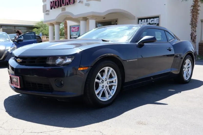 2014 Chevrolet Camaro LS Coupe photo 1