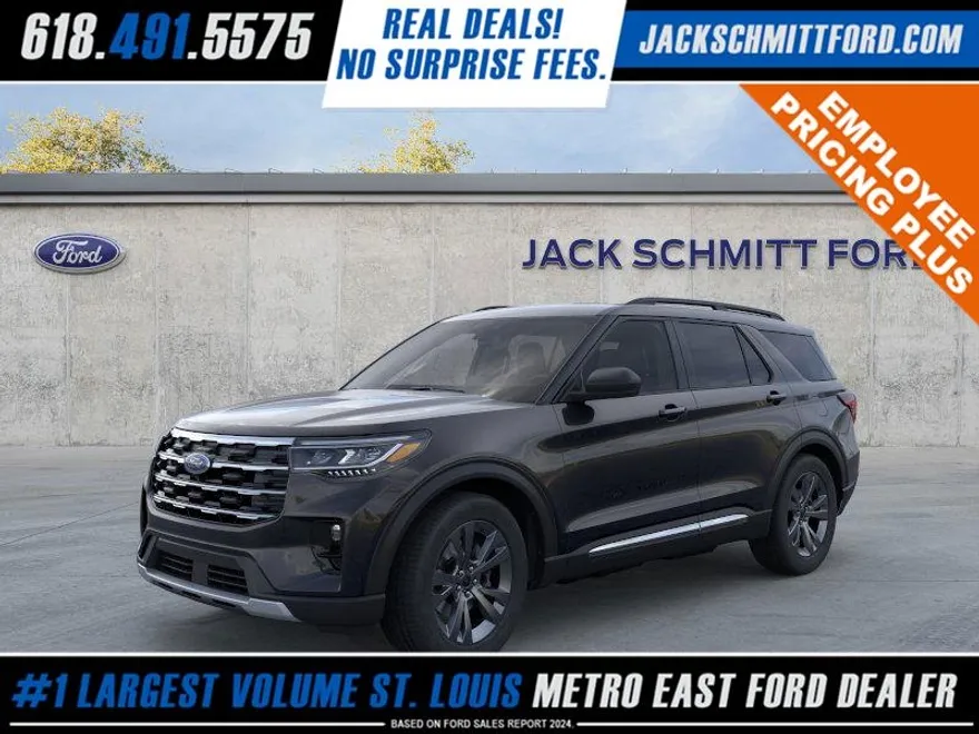 2025 Ford Explorer photo 1