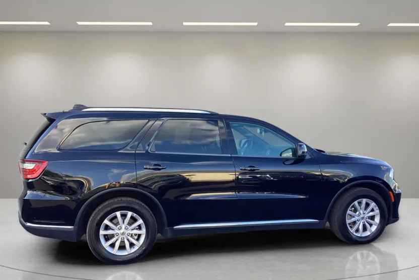 2023 Dodge Durango SXT photo 1