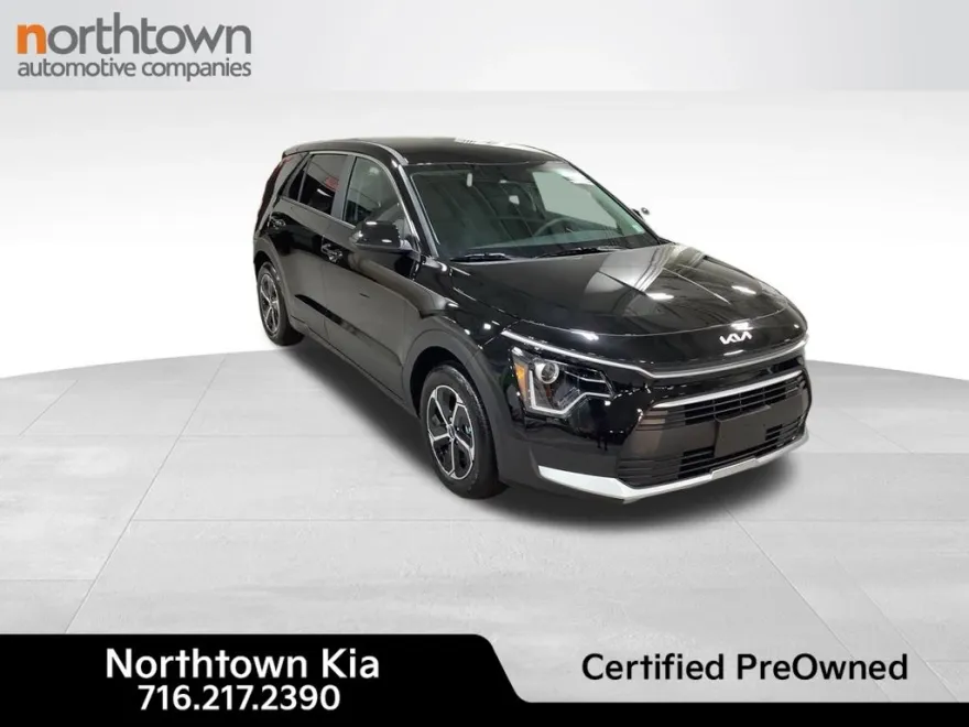 2025 Kia Niro LX photo 1