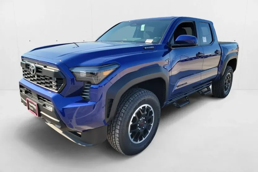 2025 Toyota Tacoma TRD Off-Road 4x4 Double Cab photo 1