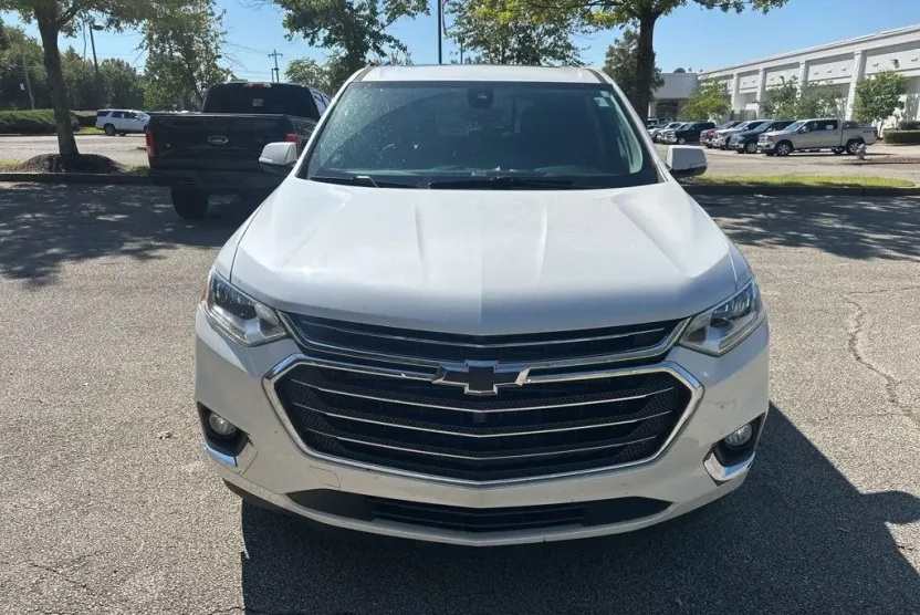 2019 Chevrolet Traverse Premier photo 1