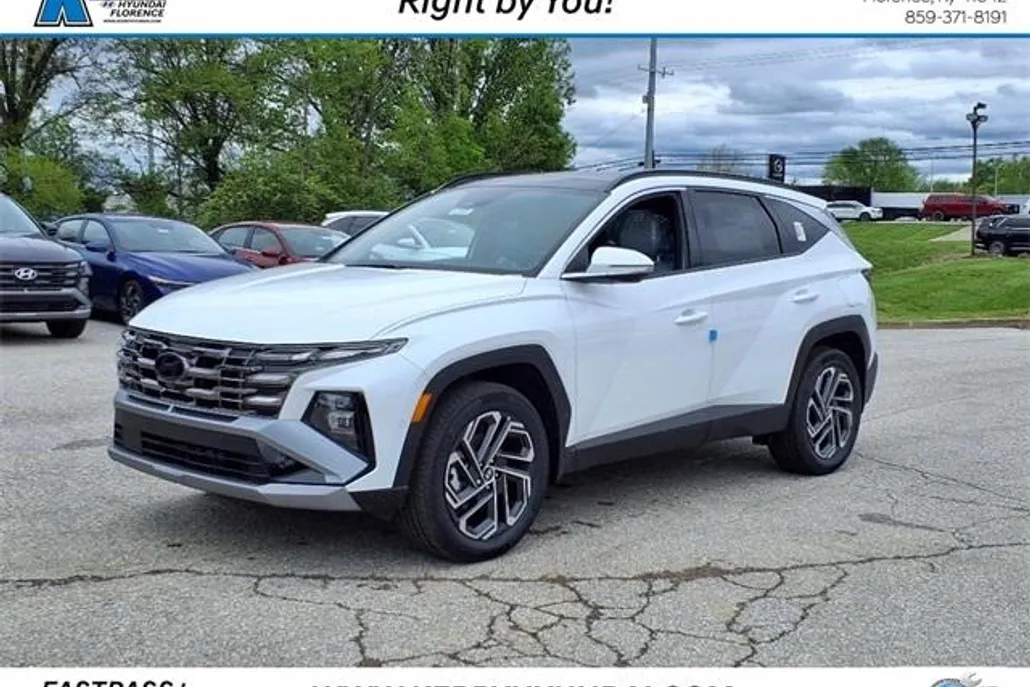 2025 Hyundai Tucson Hybrid Limited photo 1