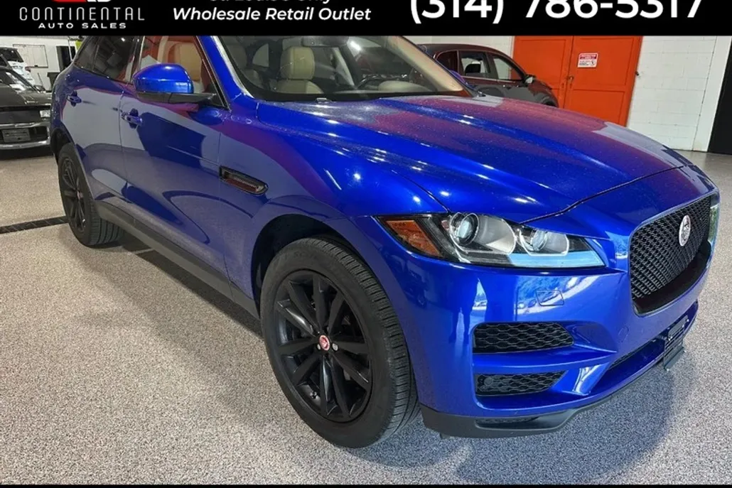 2018 Jaguar F-PACE Prestige photo 1