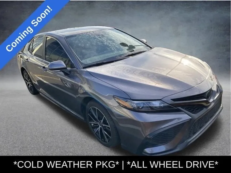2022 Toyota Camry Base photo 1