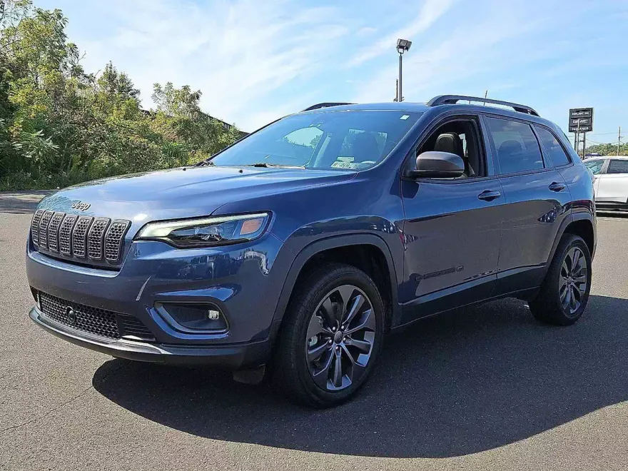 2021 Jeep Cherokee 80th Anniversary Edition photo 1