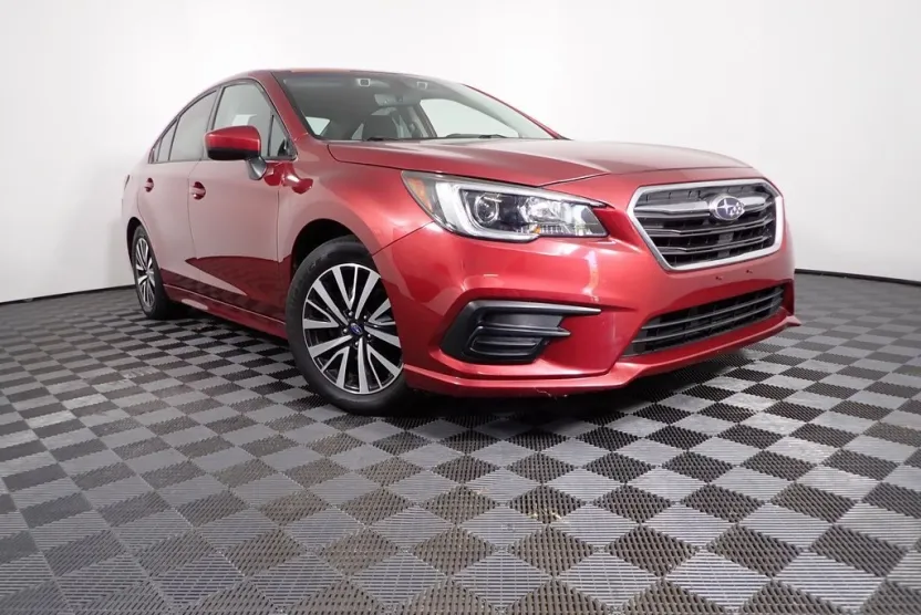 2019 Subaru Legacy 2.5i Premium photo 1