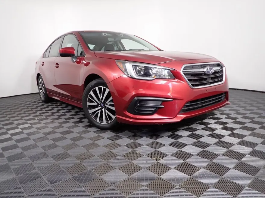 2019 Subaru Legacy 2.5i Premium photo 1