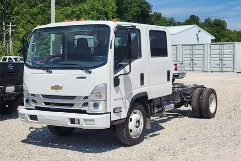 2025 Chevrolet Silverado photo 1