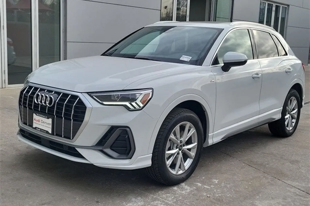 2025 Audi Q3 S line Premium Plus photo 1