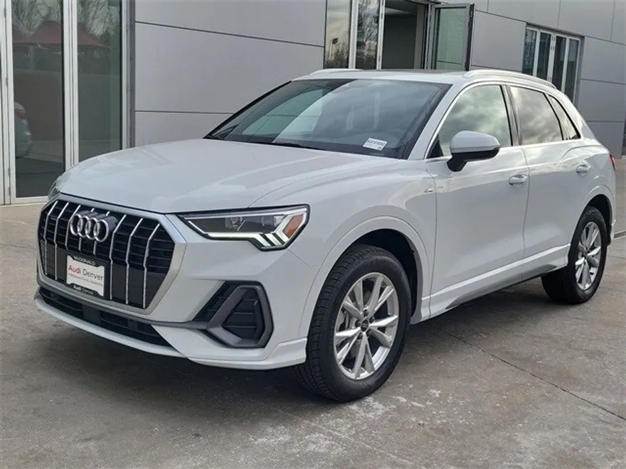 2025 Audi Q3 S line Premium Plus photo 1