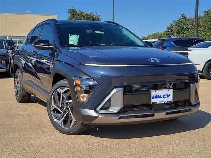 2026 Hyundai Kona SEL photo 1