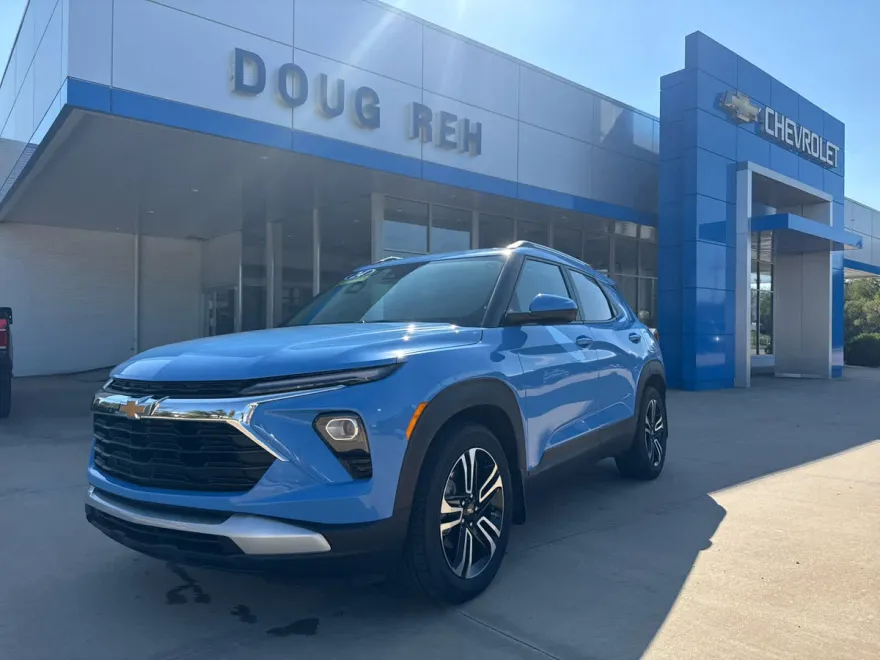 2024 Chevrolet Trailblazer LT photo 1