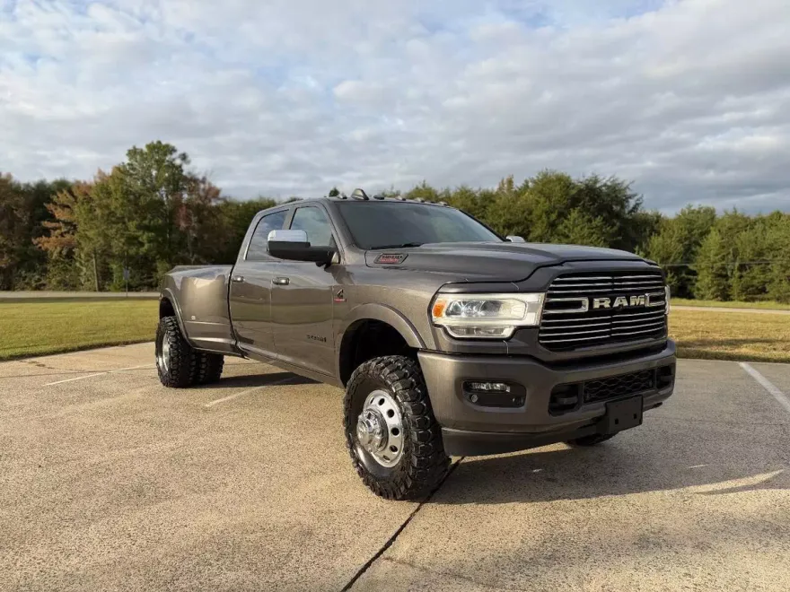 2019 Ram 3500 Laramie photo 1