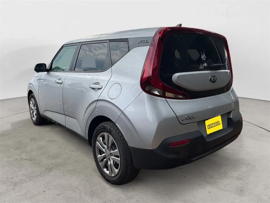 2020 Kia Soul LX photo 1