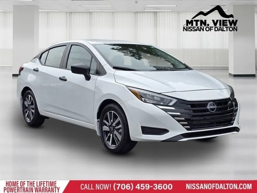 2025 Nissan Versa S photo 1