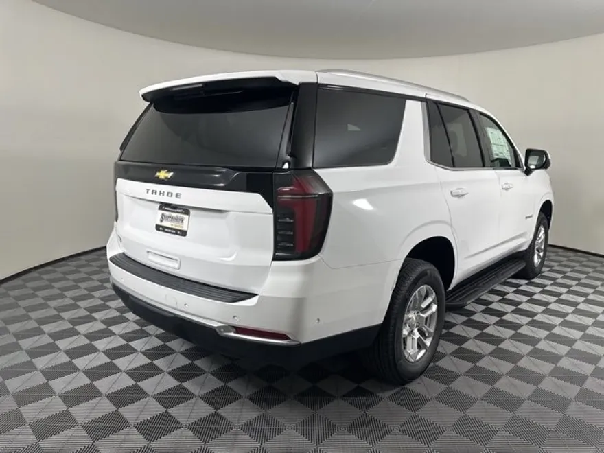 2025 Chevrolet Tahoe LS photo 1