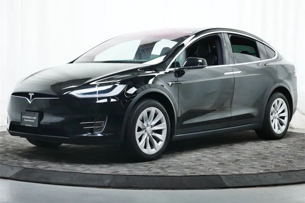 2019 Tesla Model X Long Range photo 1