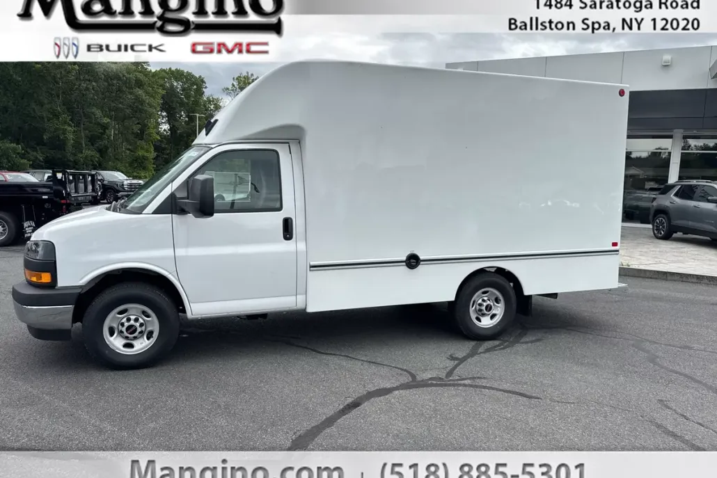 2025 Gmc Savana Cutaway 3500 photo 1