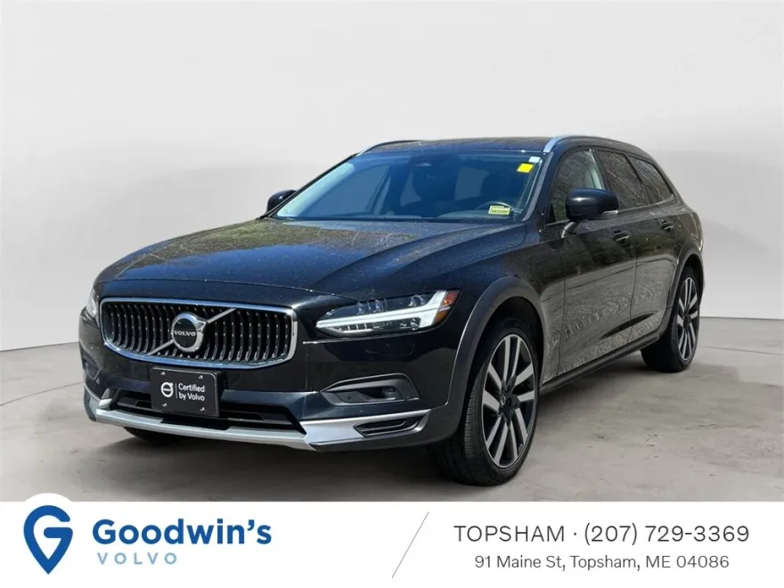 2022 Volvo V90 Cross Country B6 photo 1