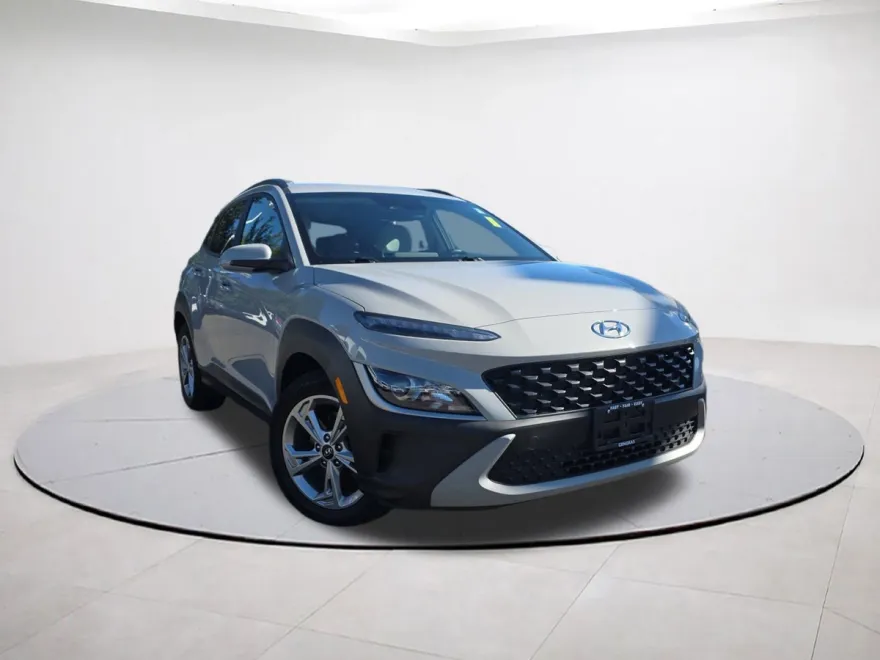 2023 Hyundai Kona SEL photo 1