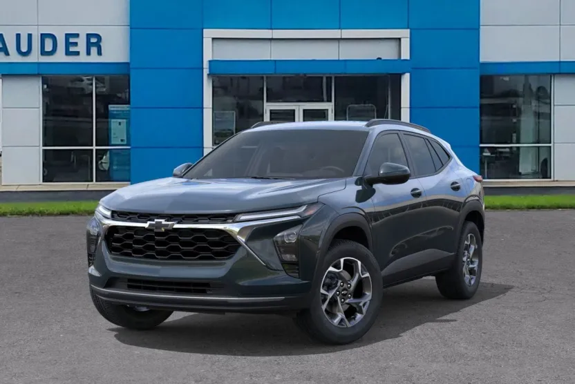 2026 Chevrolet Trax LT photo 1