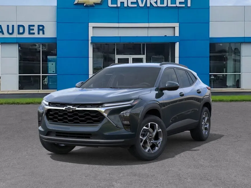 2026 Chevrolet Trax LT photo 1