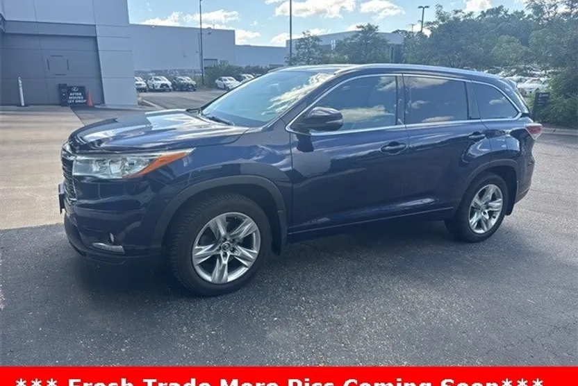 2016 Toyota Highlander Limited Platinum photo 1