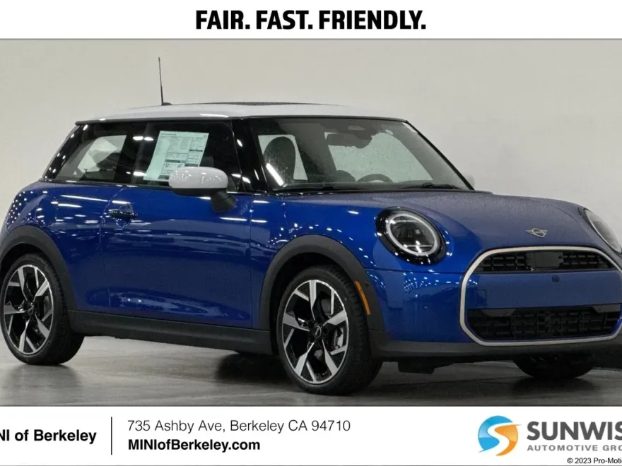 2025 Mini Cooper 2 Door Hardtop Iconic photo 1