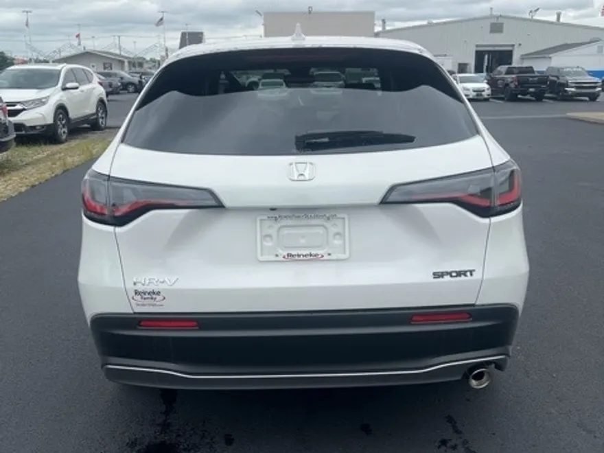 2025 Honda HR-V Sport photo 1
