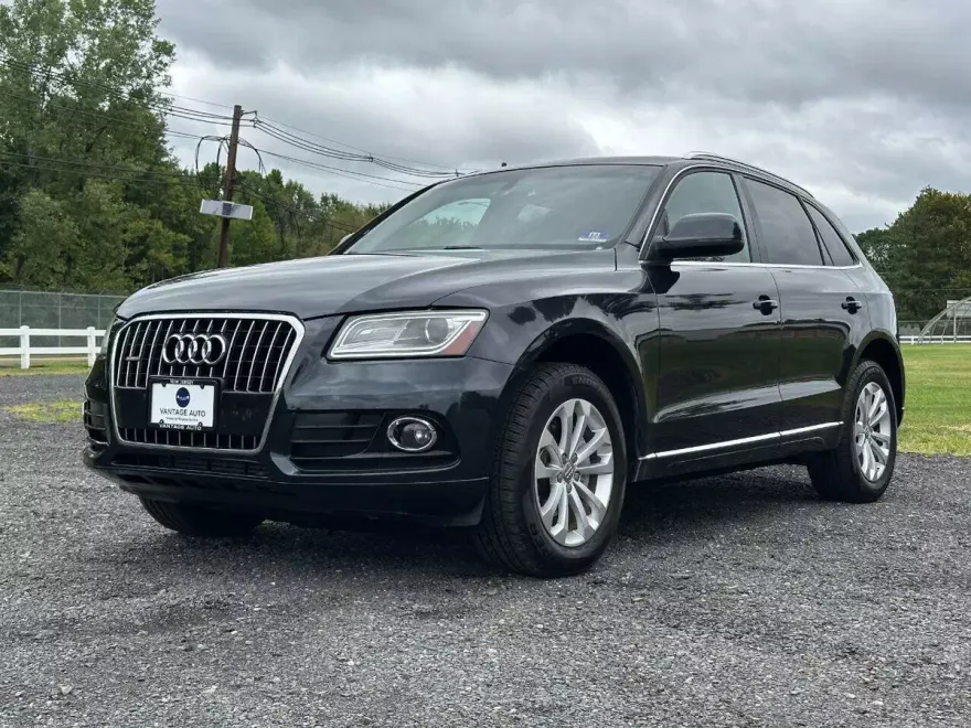2014 Audi Q5 2.0T Premium photo 1