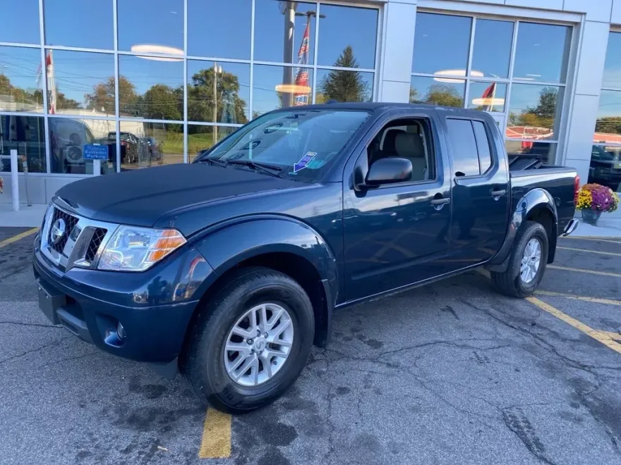 2016 Nissan Frontier SV photo 1