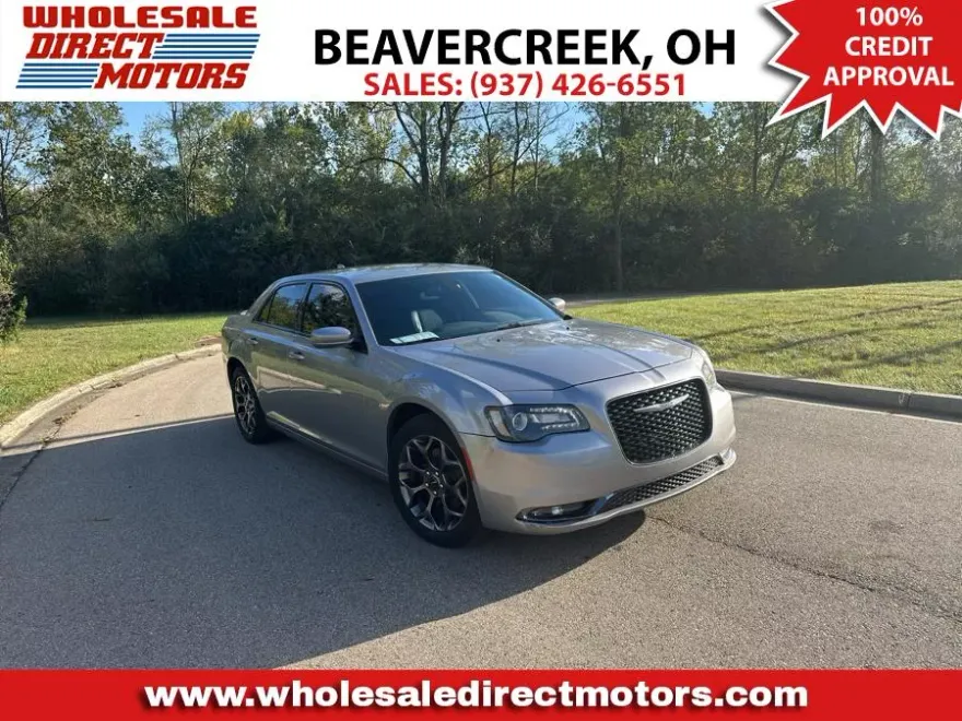 2015 Chrysler 300 photo 1