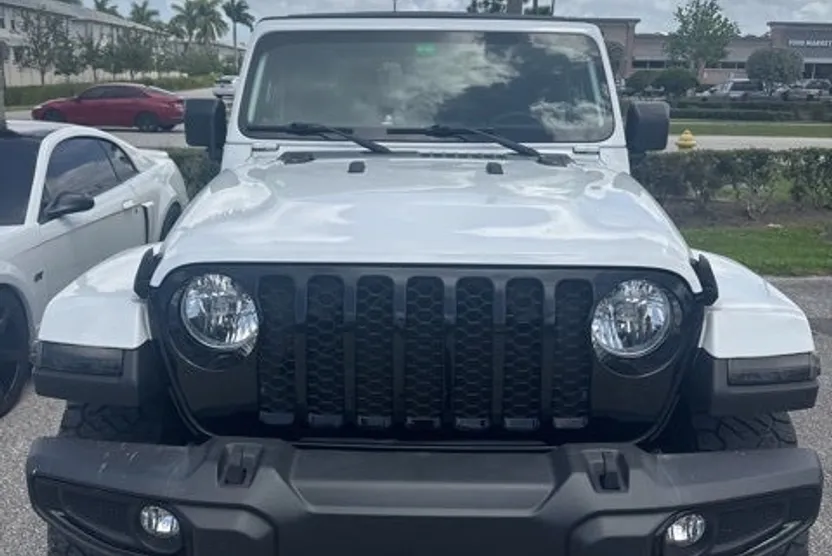 2022 Jeep Gladiator Willys photo 1