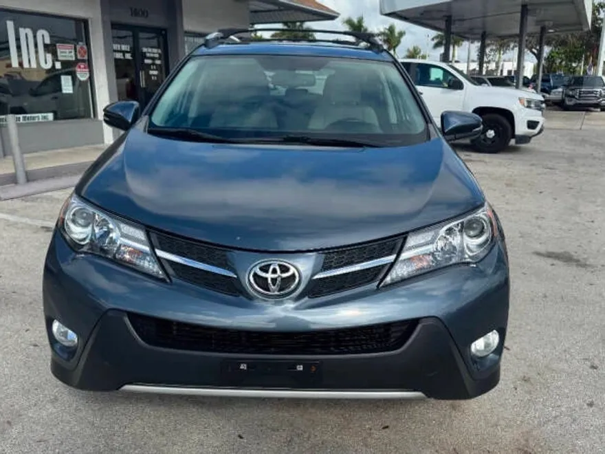 2014 Toyota RAV4 Limited photo 1