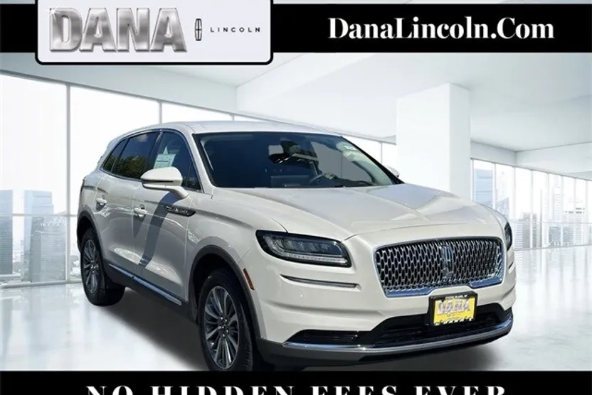 2023 Lincoln Nautilus Standard photo 1