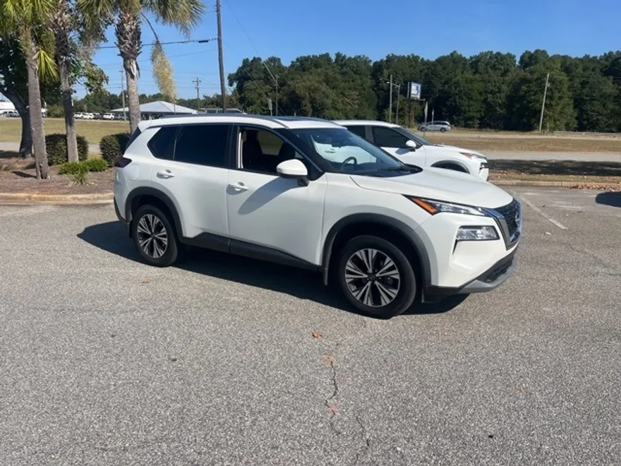 2023 Nissan Rogue SV photo 1