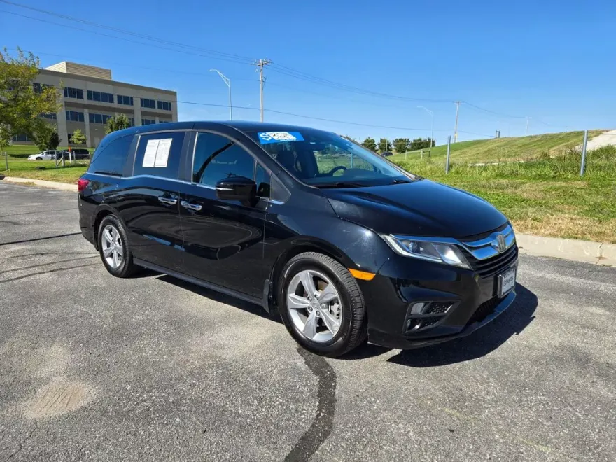 2018 Honda Odyssey EX-L photo 1