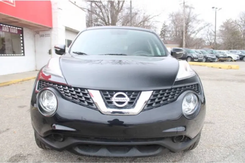 2016 Nissan Juke SL photo 1