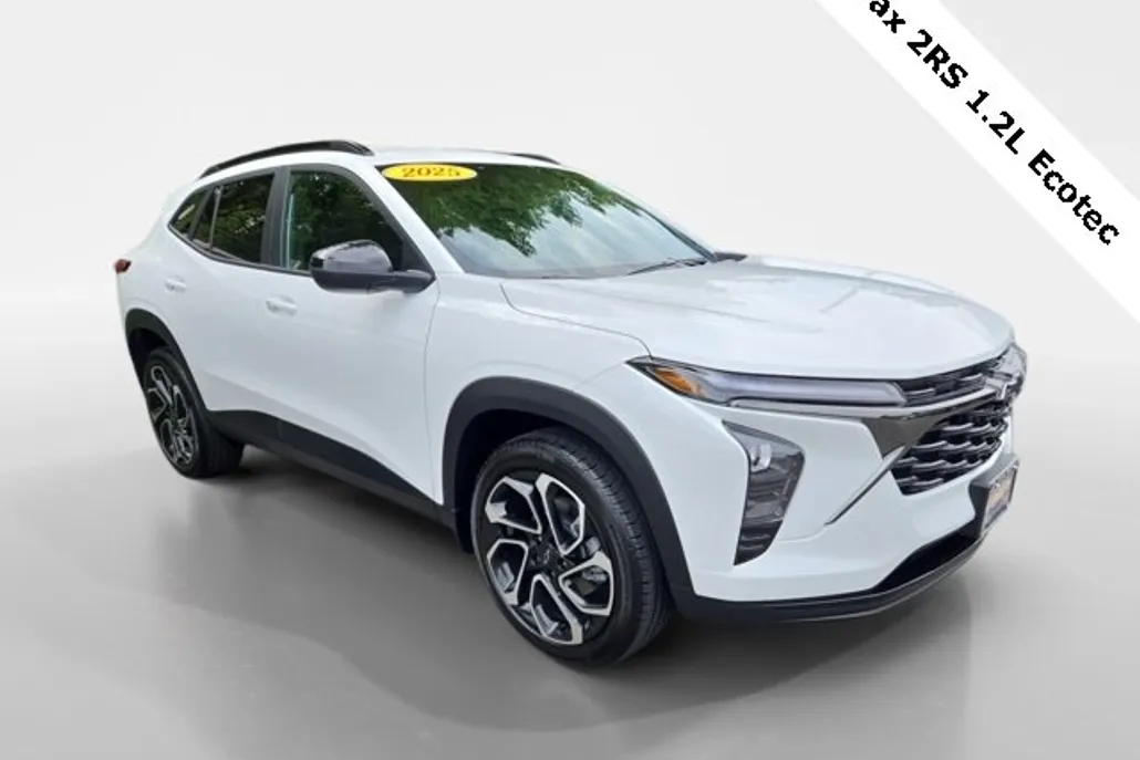 2025 Chevrolet Trax photo 1