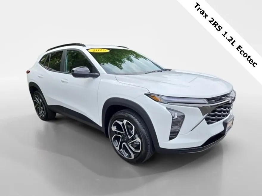2025 Chevrolet Trax photo 1