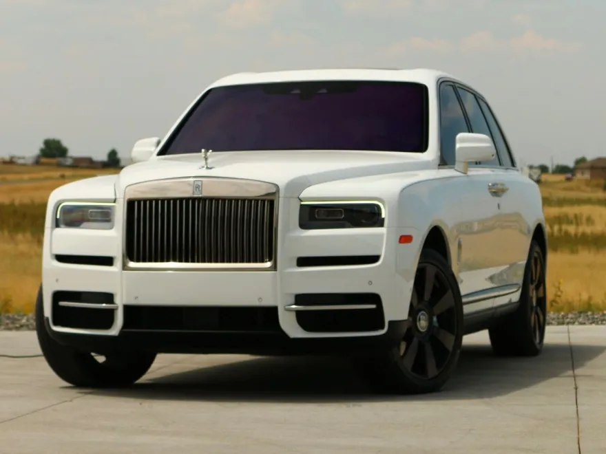 2019 Rolls Royce Cullinan RR31 photo 1